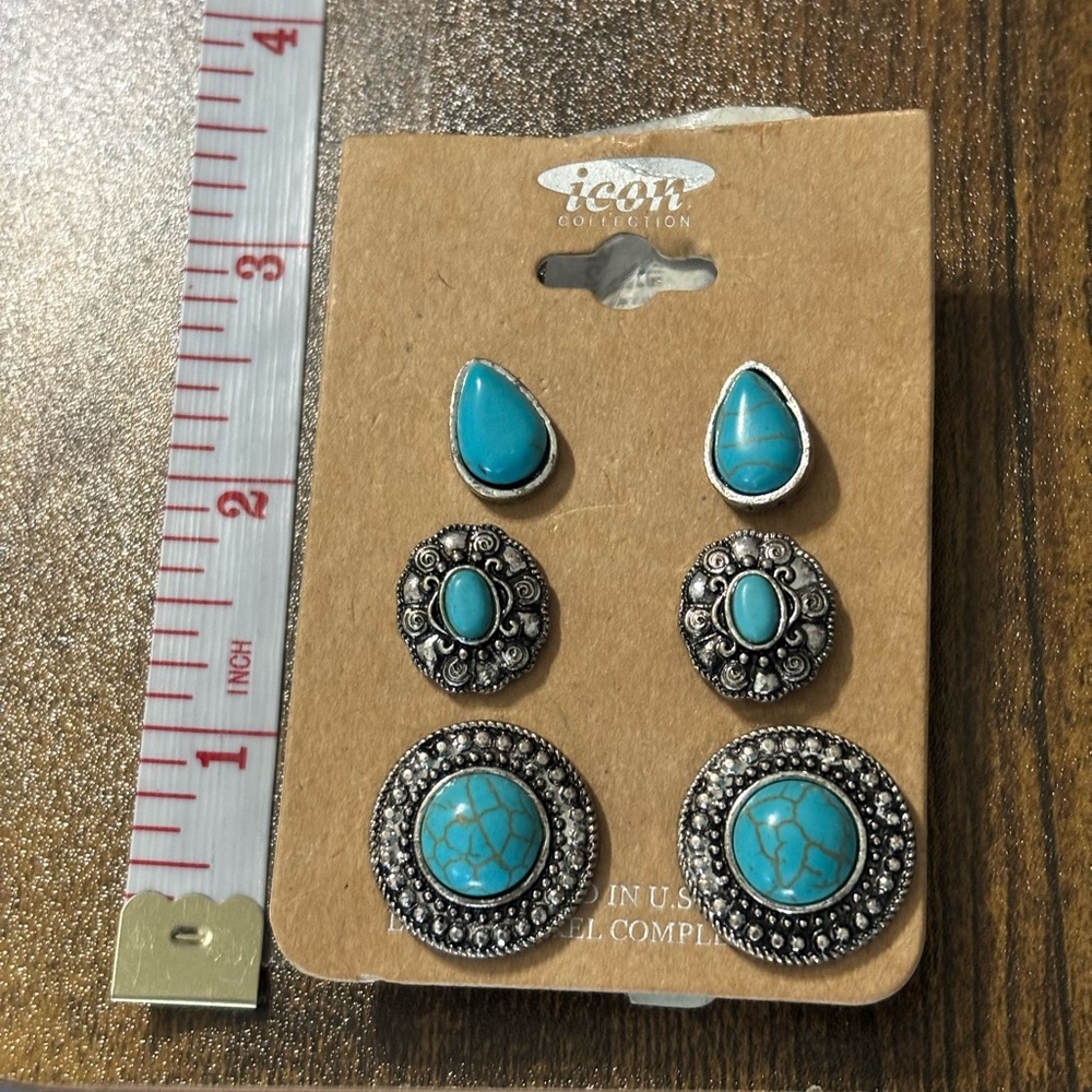 Icon Collection Turquoise and Silver Earrings Set